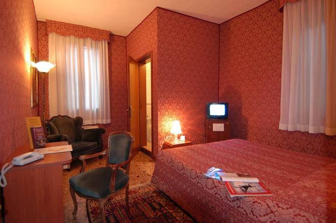 Hotel Alle Guglie, Venice