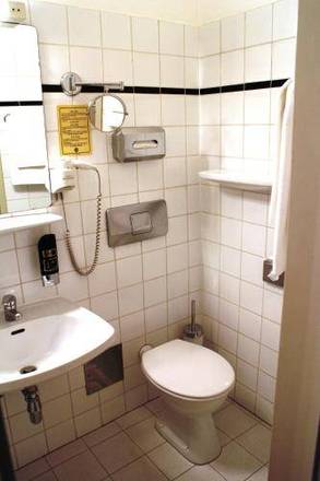 Hotel Graf Stadion, Vienna