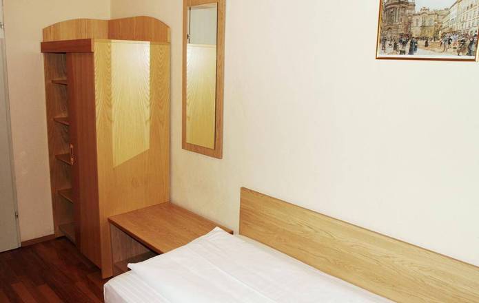 Hotel Graf Stadion, Vienna