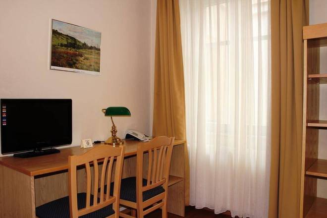 Hotel Graf Stadion, Vienna