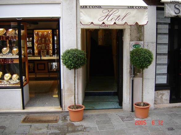 Hotel Alle Guglie, Venice